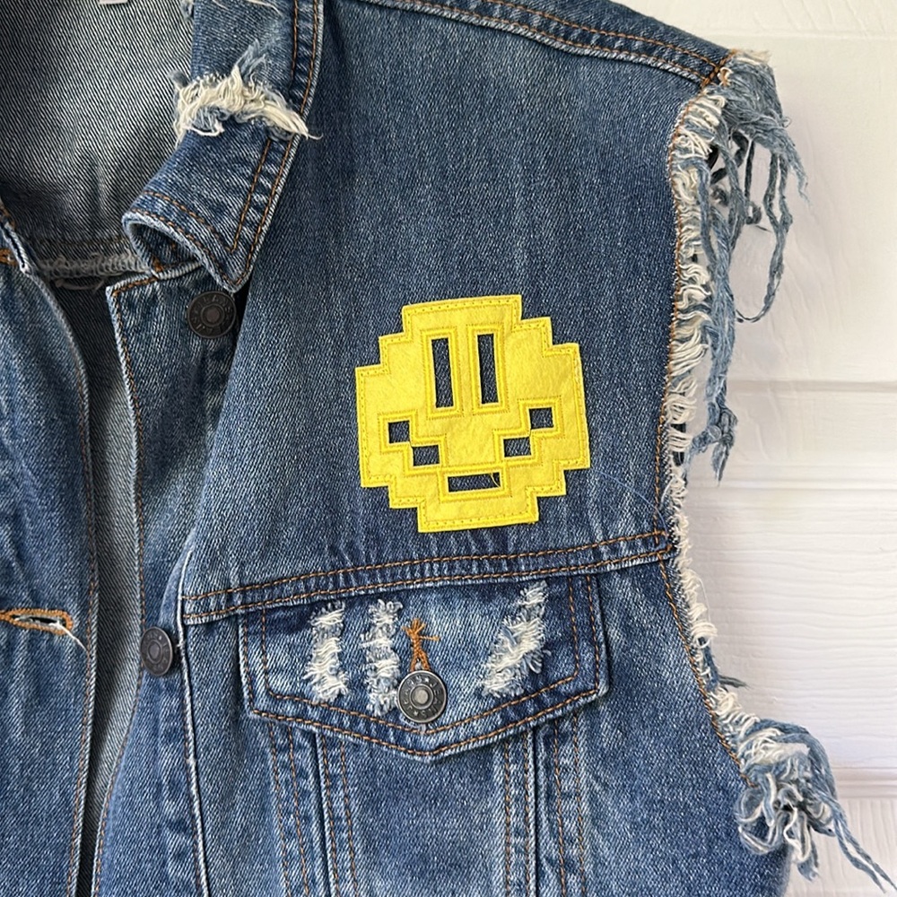 Sunset + Spring Denim Vest - Picture 5 of 8
